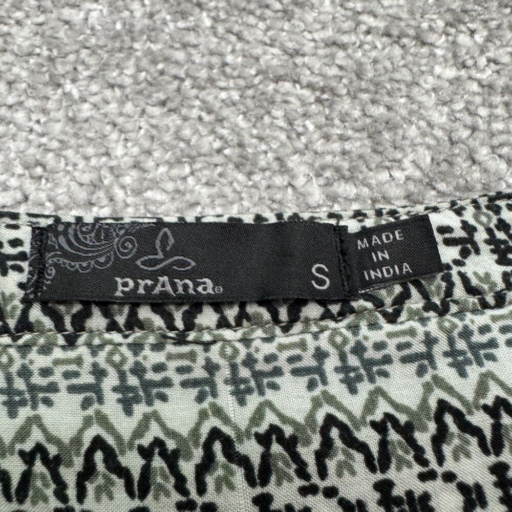 Prana Geometric Print Henley Long Sleeve Blouse Womens Small Black Green Top - Picture 3 of 14